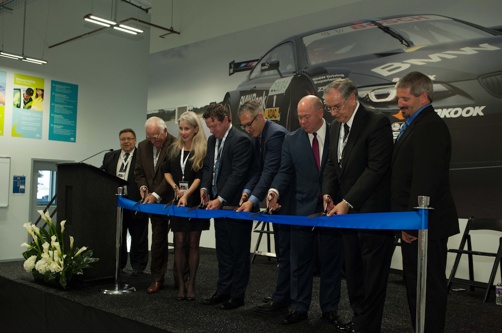 Name:  bmw_5_ribboncutting.jpg
Views: 8902
Size:  446.1 KB