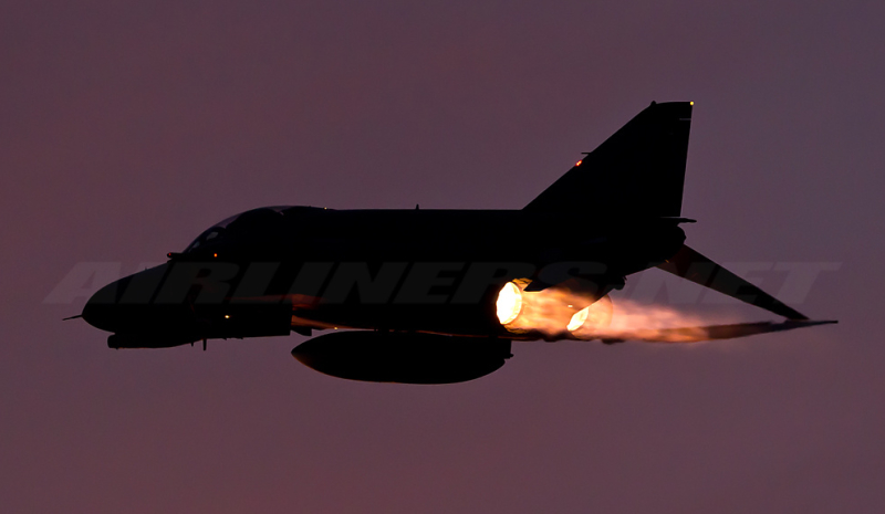 Name:  f_4_phantom_ii_going_full_afterburner_at_sundown_by_jamestayloranime-d52jfsz.jpg
Views: 2147
Size:  176.6 KB