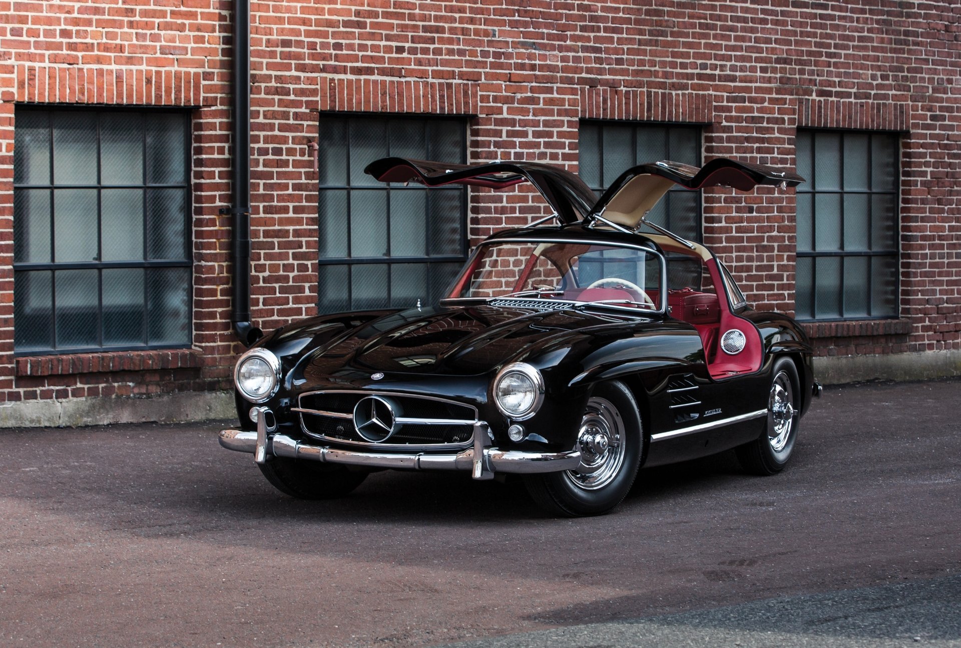 Name:  SL Gullwing.jpg
Views: 3169
Size:  560.7 KB