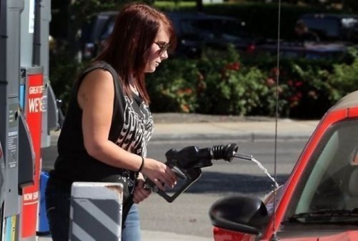 Name:  At the pumps..jpg
Views: 1484
Size:  179.6 KB