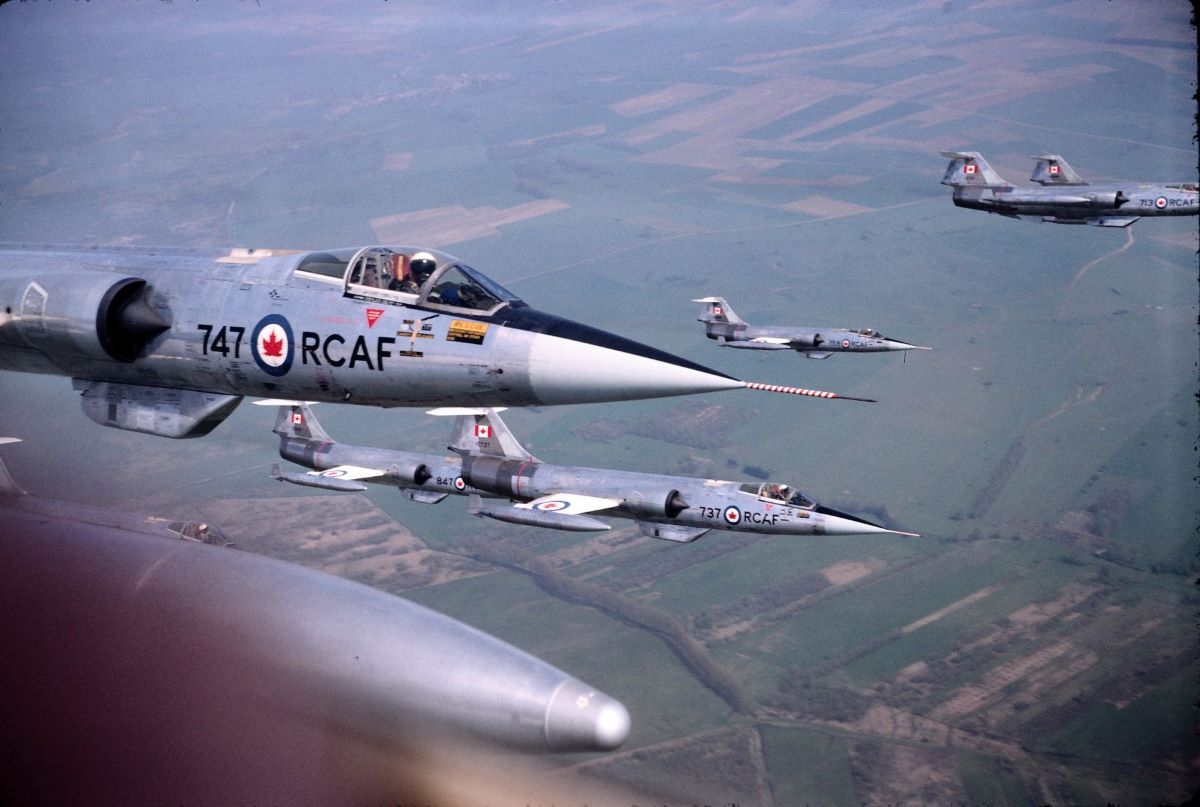 Name:  CF-104.jpg
Views: 8185
Size:  267.8 KB