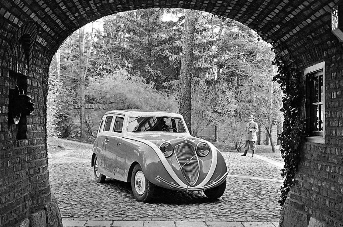 Name:  Volvo Venus Bilo (1933).jpg
Views: 1174
Size:  274.9 KB