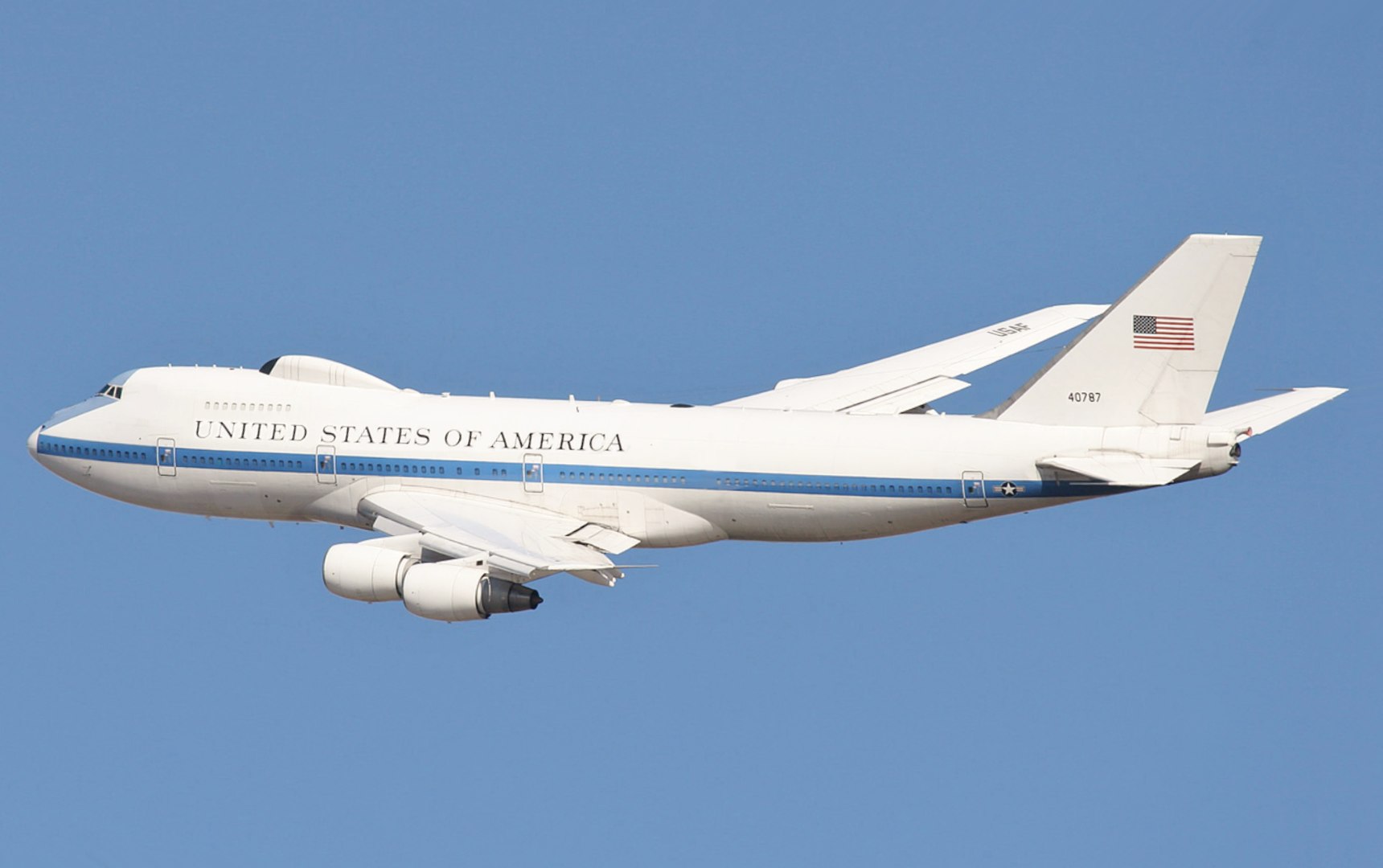 Name:  1720px-US_Air_force_E-4B.jpg
Views: 5222
Size:  110.5 KB