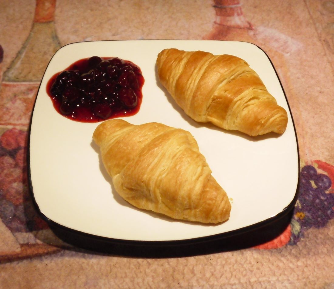 Name:  Croissants..JPG
Views: 418
Size:  116.0 KB