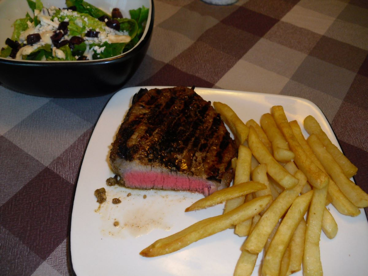 Name:  Steak..jpg
Views: 105
Size:  157.6 KB