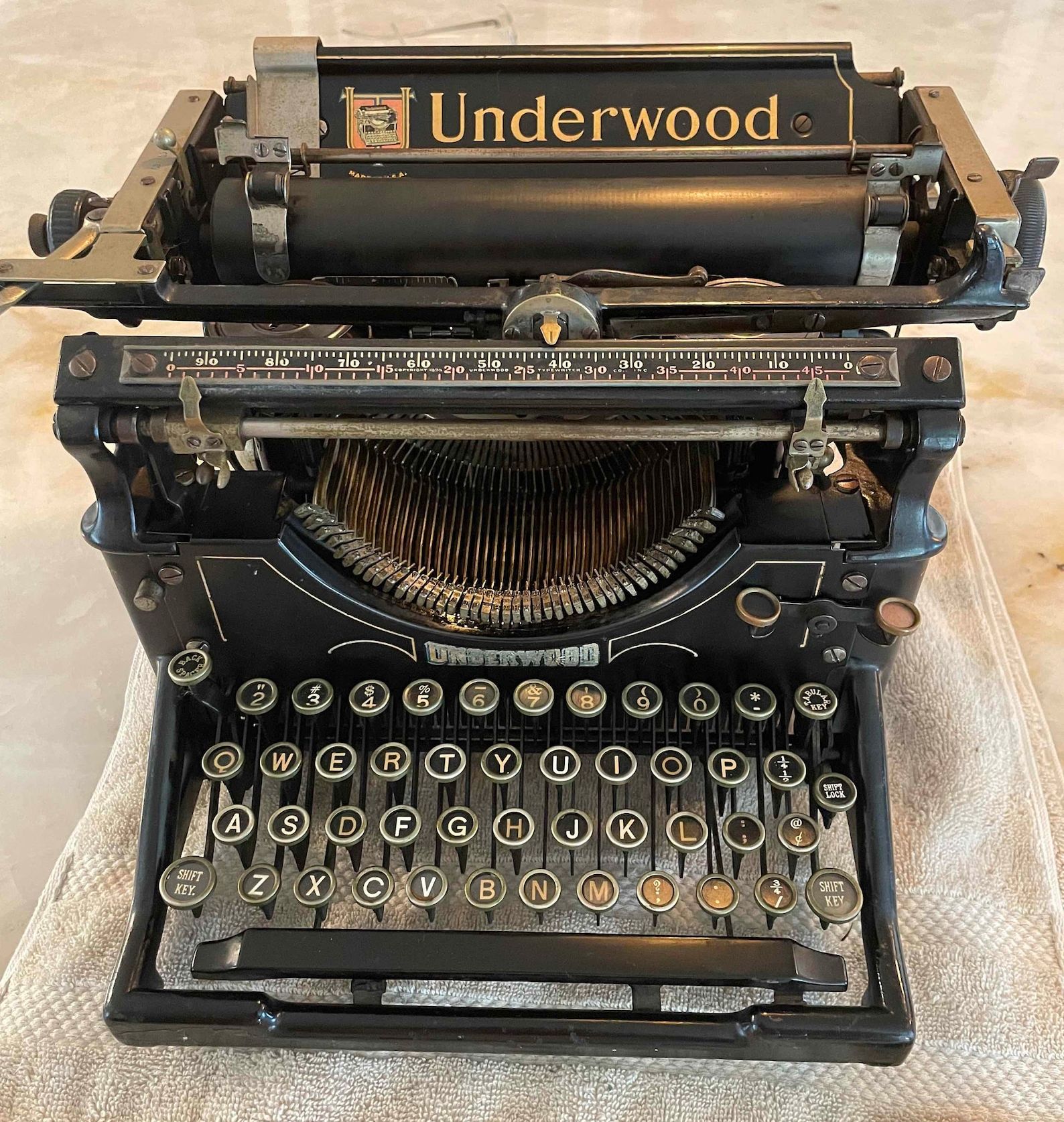 Name:  Underwood_Typewriter.jpg
Views: 71
Size:  538.0 KB