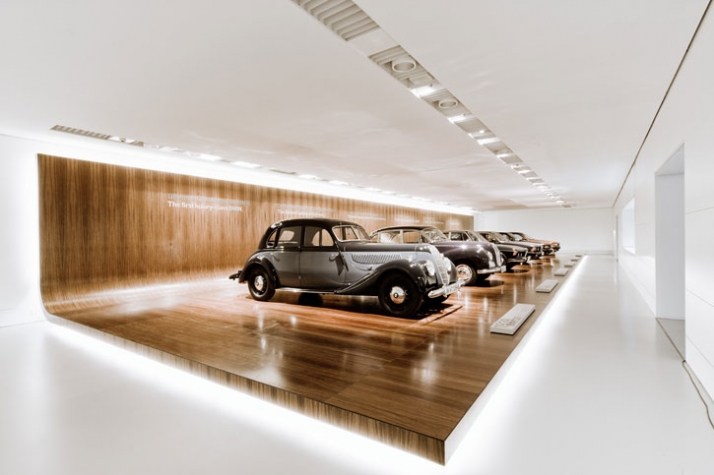 Name:  BMW_museum_in_Munich_by_atelier_bruckner_at_yatzer_13.jpg
Views: 8137
Size:  166.4 KB